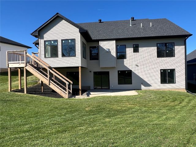 1311 E Gable Way, Tiffin, IA 52317