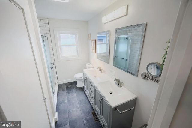 2350 PLEASANT VIEW DR, York, PA 17406