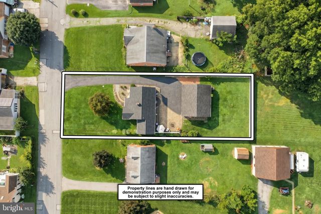 2350 PLEASANT VIEW DR, York, PA 17406