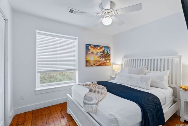 2120 11th St # 404, Port Aransas, TX 78373