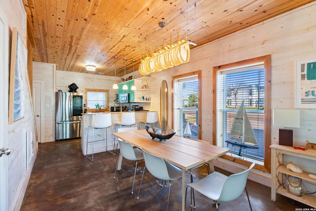 2120 11th St # 404, Port Aransas, TX 78373