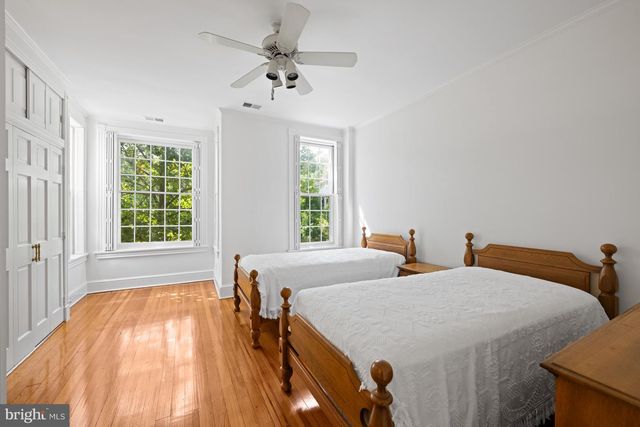 1423 34TH ST NW, Washington, DC 20007