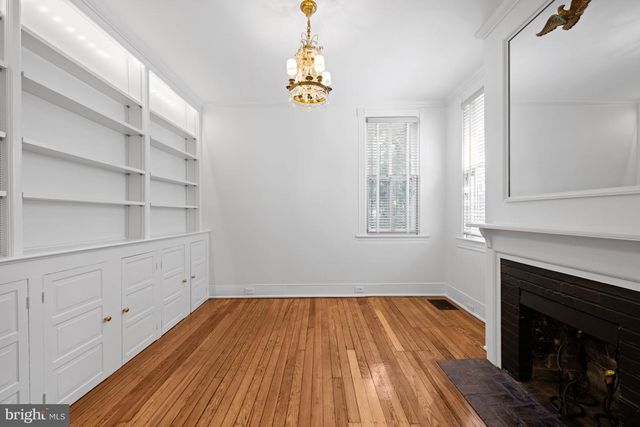 1423 34TH ST NW, Washington, DC 20007