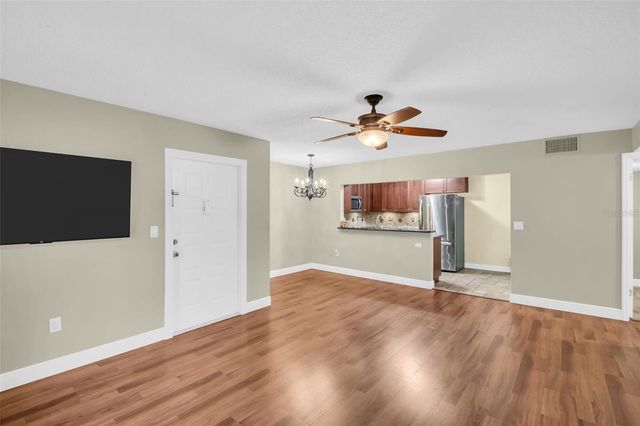 1400 PINE GLEN LANE D2, Tarpon Springs, FL 34688