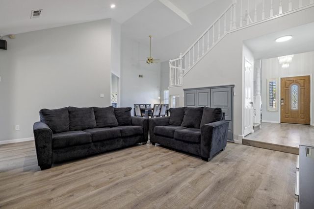 2604 Snyder Avenue, Modesto, CA 95356