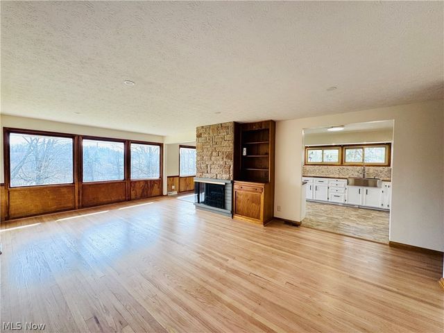 11685 Mills Road, Garrettsville, OH 44231