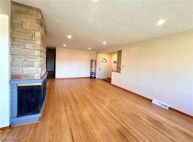 11685 Mills Road, Garrettsville, OH 44231