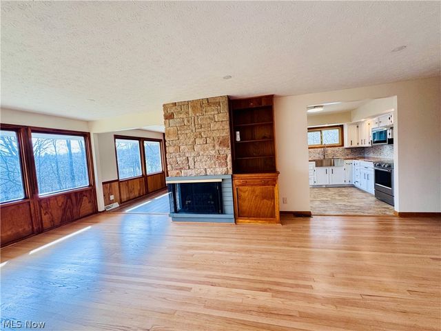 11685 Mills Road, Garrettsville, OH 44231