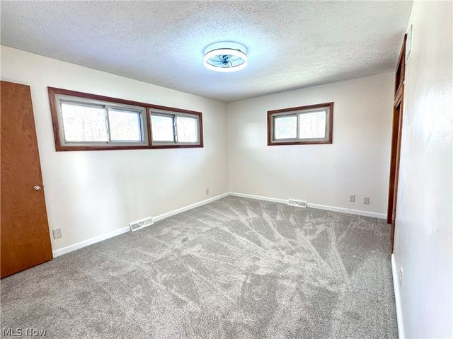 11685 Mills Road, Garrettsville, OH 44231