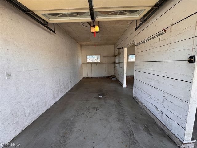 11685 Mills Road, Garrettsville, OH 44231