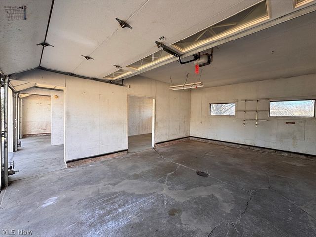 11685 Mills Road, Garrettsville, OH 44231