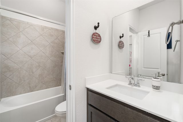 1717 Katelynn Lane, Anna, TX 75409