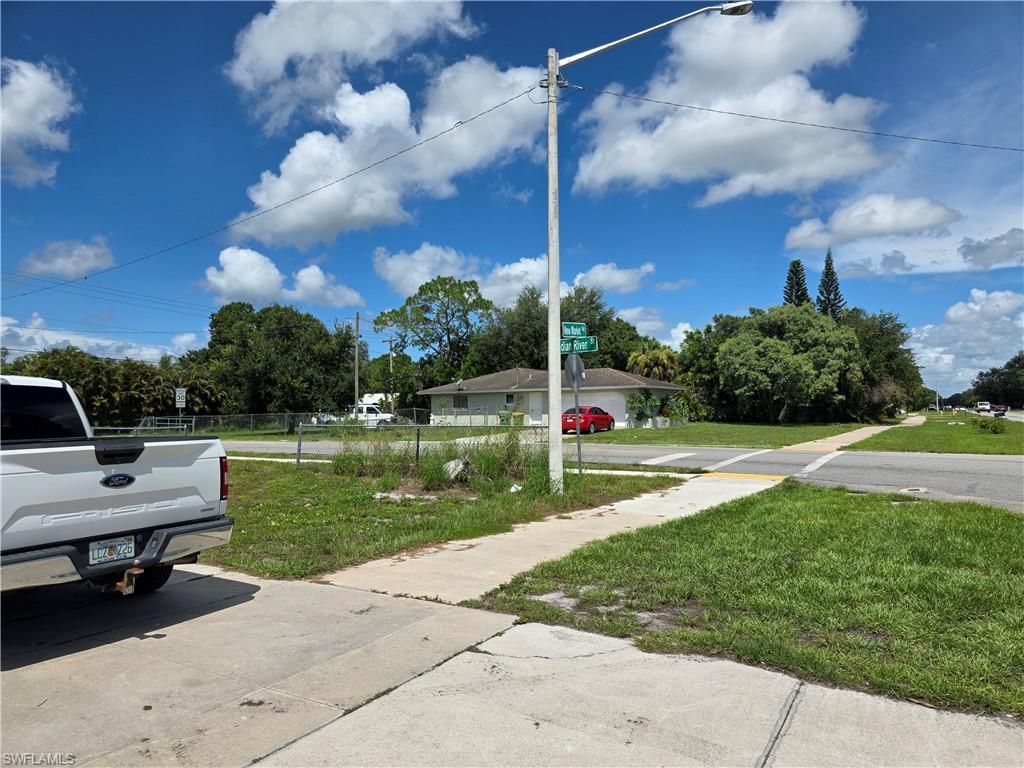 615 New Market RD W, IMMOKALEE, FL 34142 — photo 3