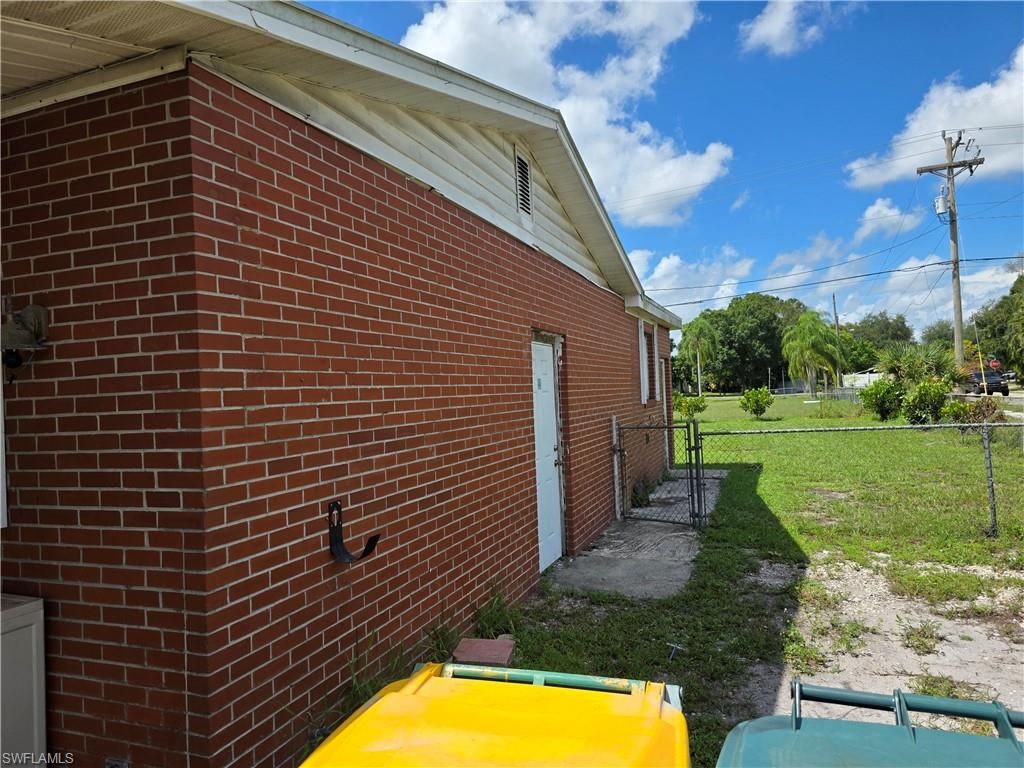 615 New Market RD W, IMMOKALEE, FL 34142 — photo 5