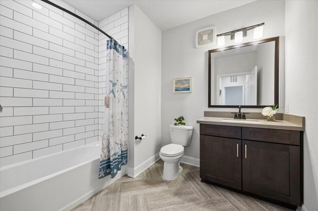 6804 Westview Drive 2307, Houston, TX 77055