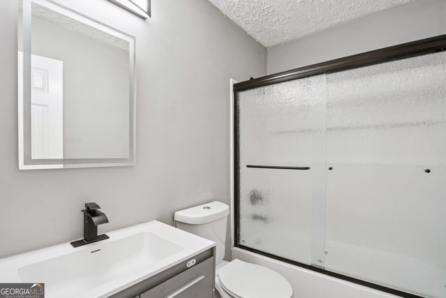 8882 Habersham Drive, Jonesboro, GA 30238