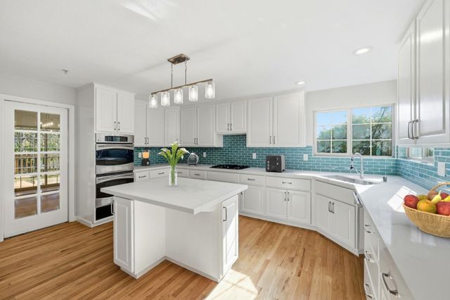 455 Avenue Portola, El Granada, CA 94019