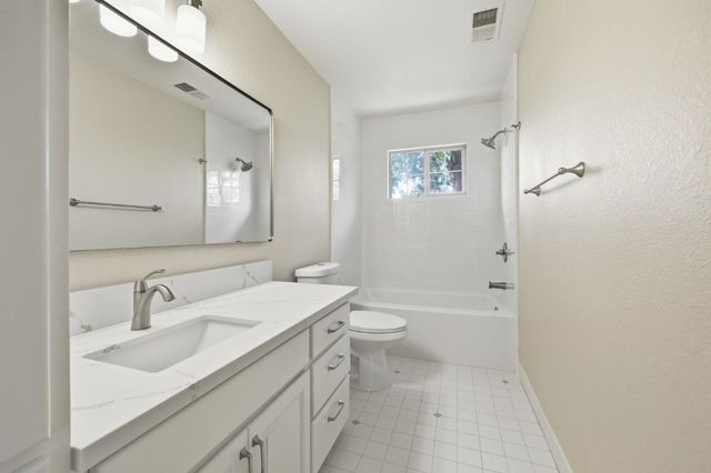 455 Avenue Portola, El Granada, CA 94019