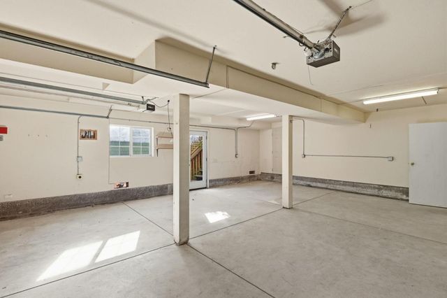 455 Avenue Portola, El Granada, CA 94019