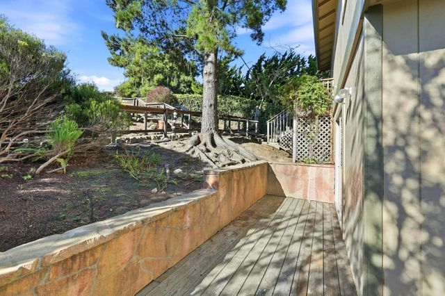 455 Avenue Portola, El Granada, CA 94019