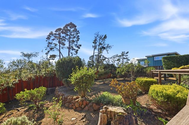 455 Avenue Portola, El Granada, CA 94019