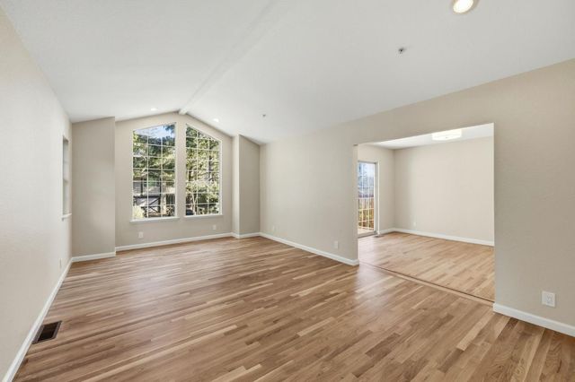 455 Avenue Portola, El Granada, CA 94019