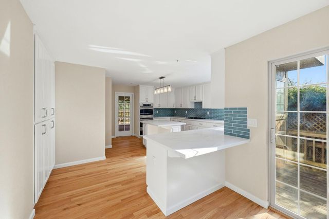 455 Avenue Portola, El Granada, CA 94019