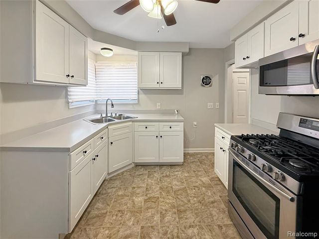 1166 Zephyr Street, Ypsilanti, MI 48198