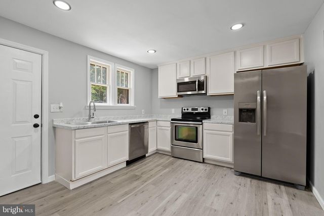 1529 MOUNTAIN VIEW RD, Stafford, VA 22554