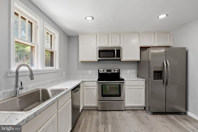 1529 MOUNTAIN VIEW RD, Stafford, VA 22554