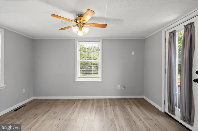 1529 MOUNTAIN VIEW RD, Stafford, VA 22554