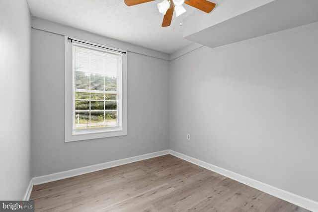 1529 MOUNTAIN VIEW RD, Stafford, VA 22554