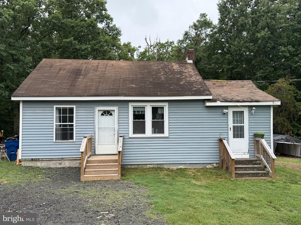 1529 MOUNTAIN VIEW RD, Stafford, VA 22554