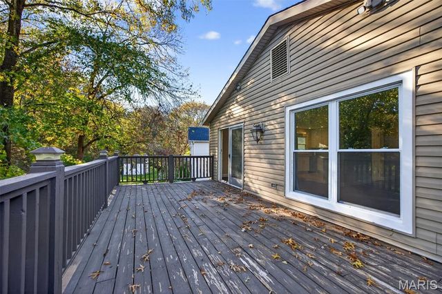 309 Lemonwood Drive, St Peters, MO 63376