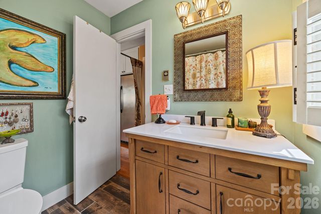 373 Lytle Cove Road, Swannanoa, NC 28778