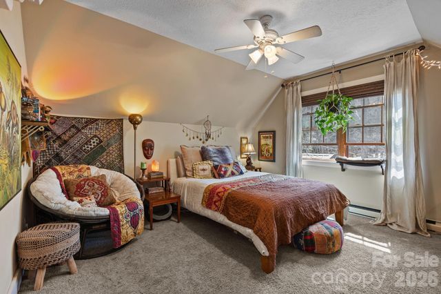 373 Lytle Cove Road, Swannanoa, NC 28778