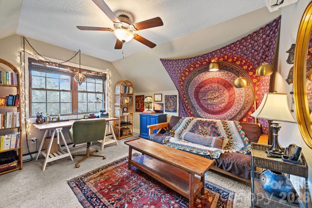 373 Lytle Cove Road, Swannanoa, NC 28778