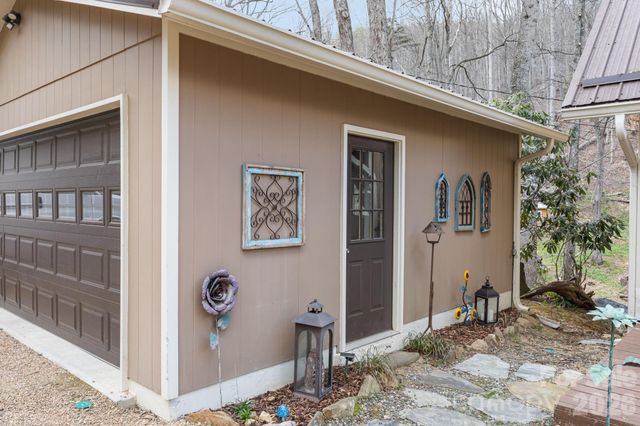 373 Lytle Cove Road, Swannanoa, NC 28778