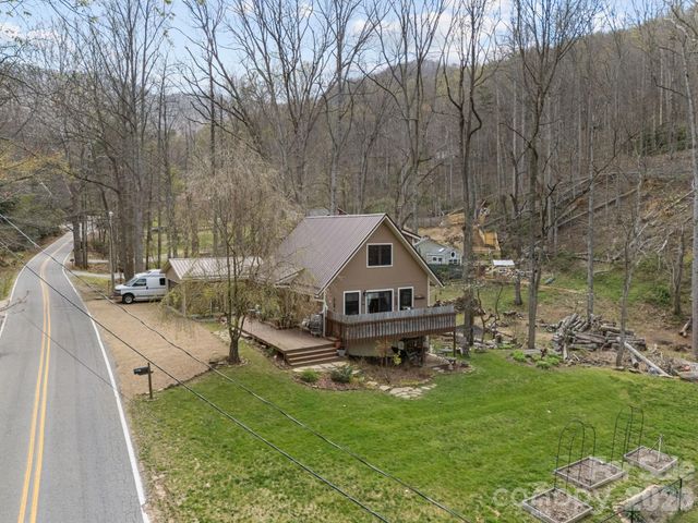 373 Lytle Cove Road, Swannanoa, NC 28778