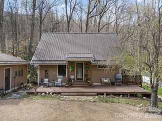 373 Lytle Cove Road, Swannanoa, NC 28778