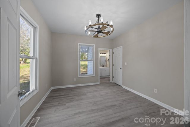 414 W Sharpe Street, Statesville, NC 28677