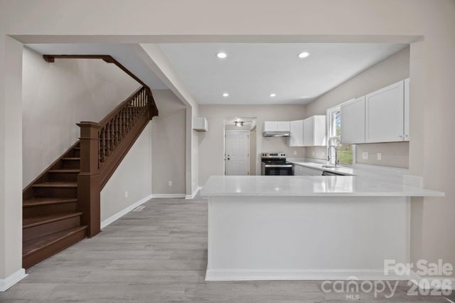 414 W Sharpe Street, Statesville, NC 28677