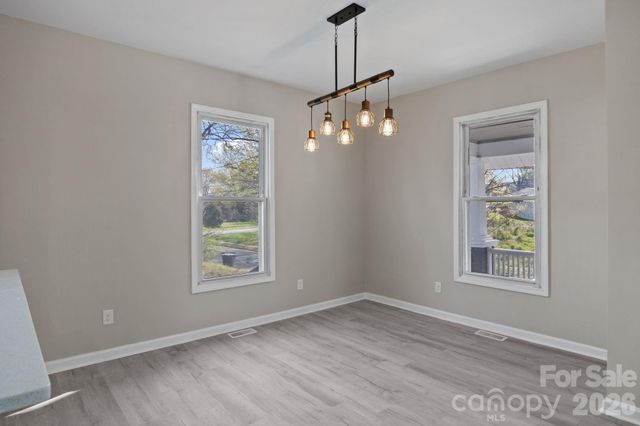 414 W Sharpe Street, Statesville, NC 28677