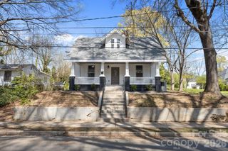 414 W Sharpe Street, Statesville, NC 28677