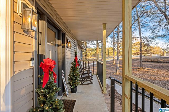 8475 LOCK 17 ROAD, Bessemer, AL 35023