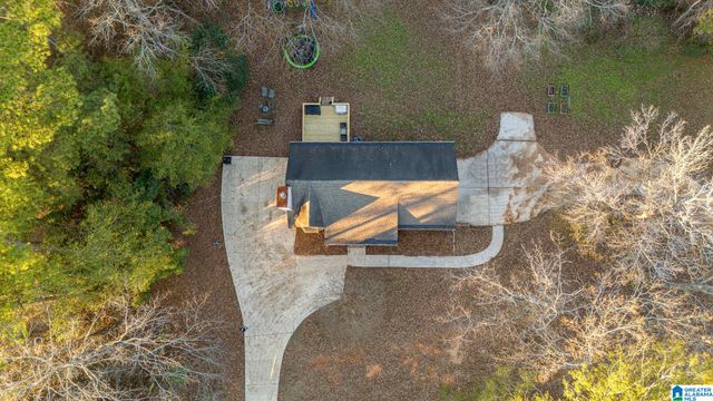 8475 LOCK 17 ROAD, Bessemer, AL 35023