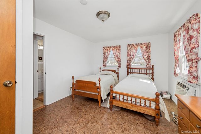 310 S 16th Street, Lindenhurst, NY 11757