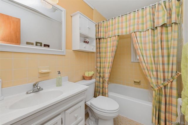 310 S 16th Street, Lindenhurst, NY 11757