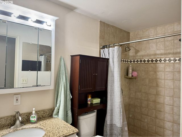 105 TIMBERLINE Dr, Castle Rock, WA 98611