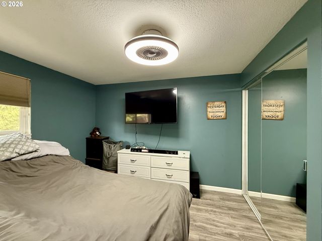 105 TIMBERLINE Dr, Castle Rock, WA 98611